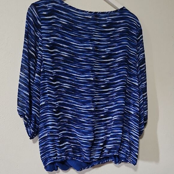 Vince Camuto Blue Wrap Blouse 3/4 Sleeve - Picture 7 of 7